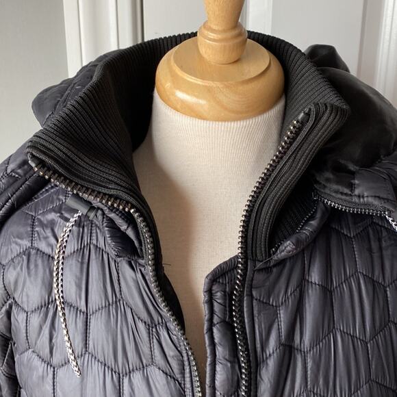 TWENTY MONTREAL Hexagon Puff Shield Coat Black Size Small - Picture 13 of 16